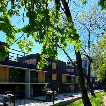 Продаж 2х поверхового таунхауса в жк. Forest Hill у парку.