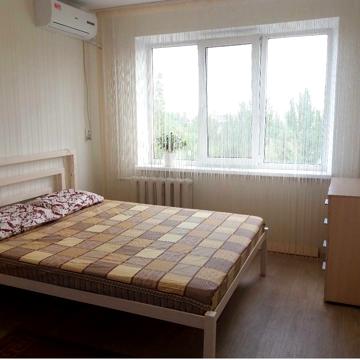 Добровольців пров., 10
