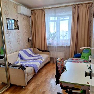 Здається 2кім.квартира біля парку Покровський