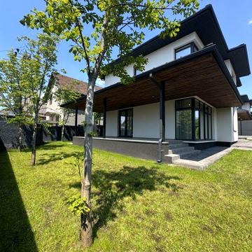Будинок з ремонтом/газ/центральні комунікаціі/без комісіі