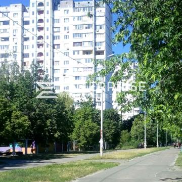 Оноре де Бальзака вул., 18