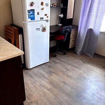 Продаж 1к Квартира Ньютона вулиця
