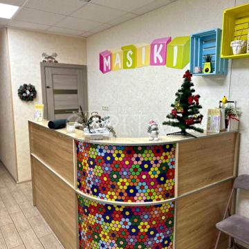 Валерія Лобановського вул., 21