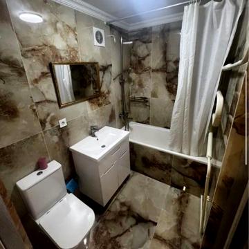 Здам 3 кімнатну квартиру по вул. 24 Серпня