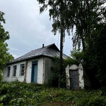 Продам терміново будинок в тихому місці