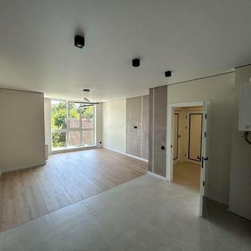 ПРОДАЖ євродвукімнатної Квартири з Ремонтом. ГАЗ. Без комісії.