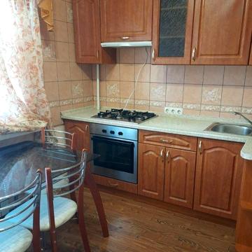 Продам квартиру вул.Момота Бориспіль!