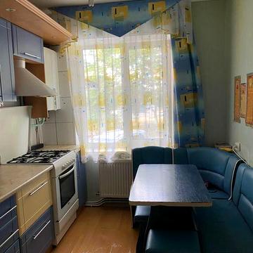 Продам 3-кімнатну квартиру з ремонтом, автономним опаленням Шуменський