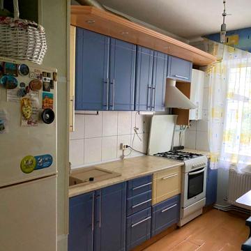 Продам 3-кімнатну квартиру з ремонтом, автономним опаленням Шуменський