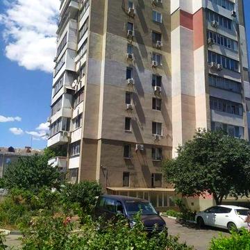 Трех комнатная квартира, 90м. 8/14, Колонтаевска, приморский район