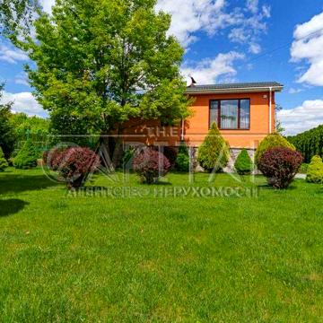 Оренда затишного будинку у с Гора вул Лісова 450м2 100 соток