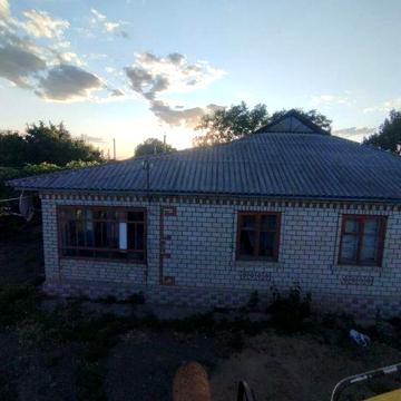 Продам дом в пгт Любашёвка, ул. Пушкина, 2а