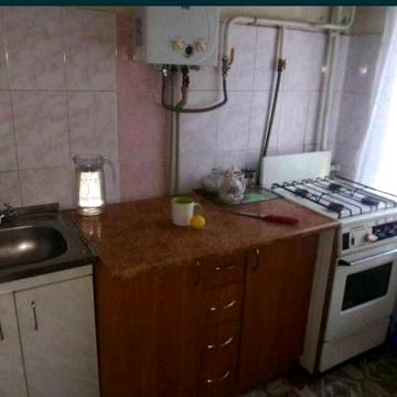 Здам двокімнатну на Британській