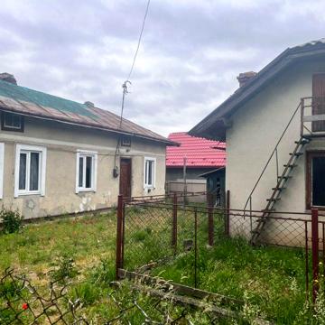 Продається будинок в с. Попелі