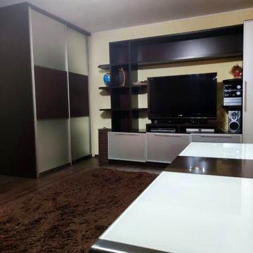 Срочно!!! Сдам 2 кв Гагарина 8000 гр.