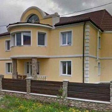 Без посредников. Продается просторный дом в Гатном – 300 м², 12 соток!