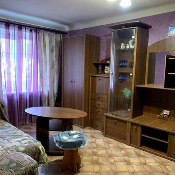 Кільце 44кварталу. Продаж, 1кімнатна квартира з меблями і технікою,