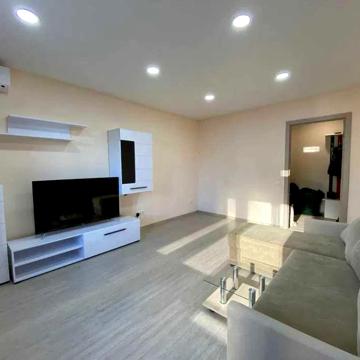 Продаж 3к Квартири з ремонтом Шовковична, 48 Центр! ст. М Палац Спорту