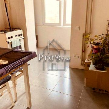 Продаж 1к квартира 32 м.кв Березняківська 22  Дніпровський. Студія