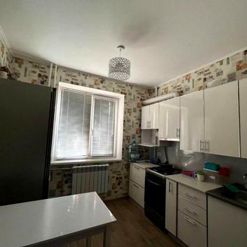 2 кімнатна квартира в довгострокову оренду