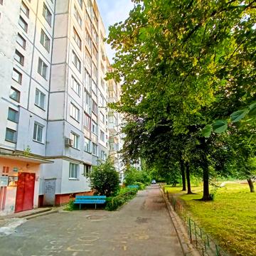 Вячеслава Чорновола вул. (Войкова), 4