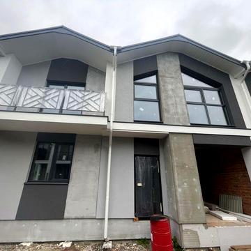 Вигідна пропозиція! Дуплекс готовий до ремонту