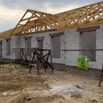 Триплекс с газом та діляночкою у м Ворзель поруч з лісом
