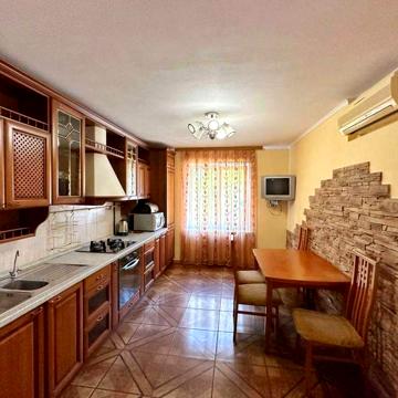 Сдам в аренду 3-к квартиру (85м2) в начале пр. Слобожанский