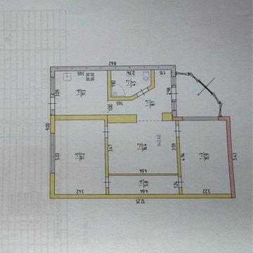 Продається будинок в центрально - міському районі .