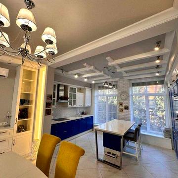 Будинок у Бучі з ремонтом і меблями, 4 кімнати + балкон