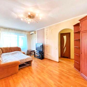 Здається 2-кімнатна квартира на проспекті Науки (Гагаріна), 99