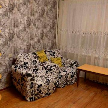 Оренда 1 кімнатної квартири вул. Незалежності 18А