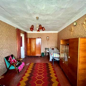Продам 1 к. квартиру,р-н "Загребелля",вул.Завгородня, 3 а