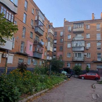 Продам 4 комн кв на Рабочей рн Каверина