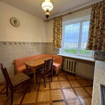 Оренда 2 кімнати вул.Кос-Анатольського 12500  грн
