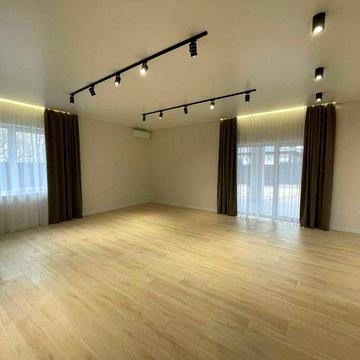 Продаж сучасного будинку 120 м² у закритому котеджному містечку!