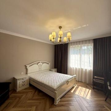 1-кімнатну стильну квартиру в особняку – вул. Київська (початок)