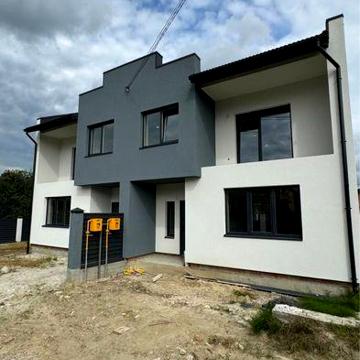 Продаж котеджу в Зимній Воді 3 сотки. ПІДВАЛ. Газ, Розведена електрика