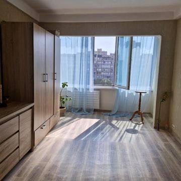 Оболонський просп., 37