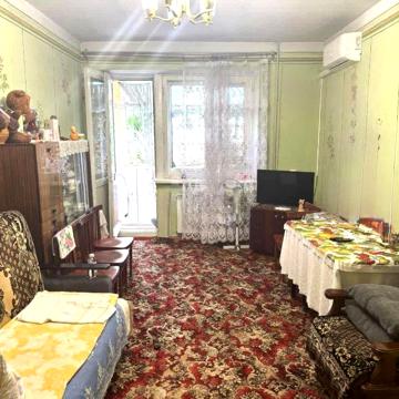 Продаю 4-к квартиру