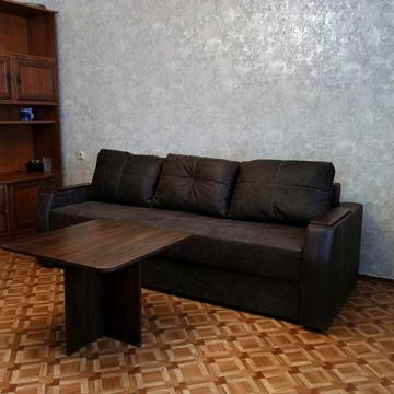 Палубна вул., 9