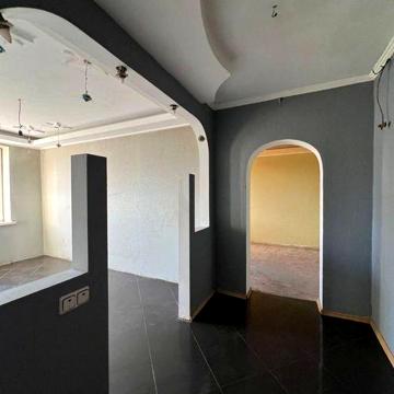 Продам 2к квартиру Лівий берег,вул Янтарна 79