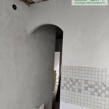 Михайлівська вул., 36а