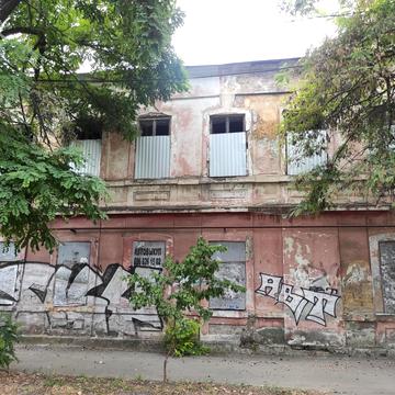 Прохоровська вул., 44