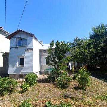 Терміново Продаж двох будинків за ціною одного недалеко від центру!!!