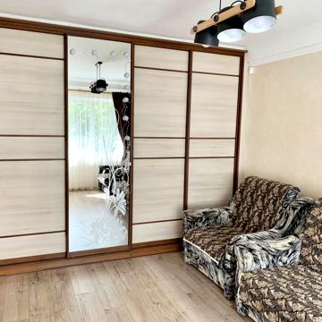 Туполєва академіка вул., 18-Б