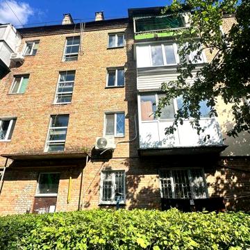 Продам 2-ну квартиру вул.Шепелева 10
