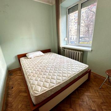 Лесі Українки бульв., 15