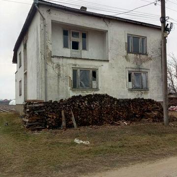 Продається будинок з ділянкою 35 соток