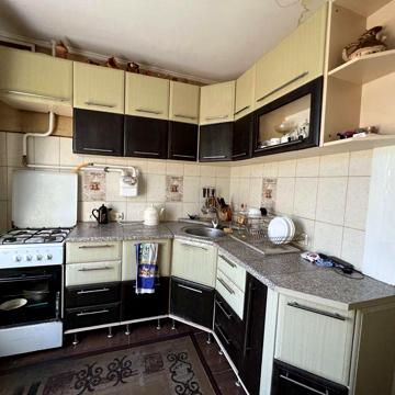 Ексклюзив. Продам хорошу 2х кімнатну квартиру в центрі міста Узина